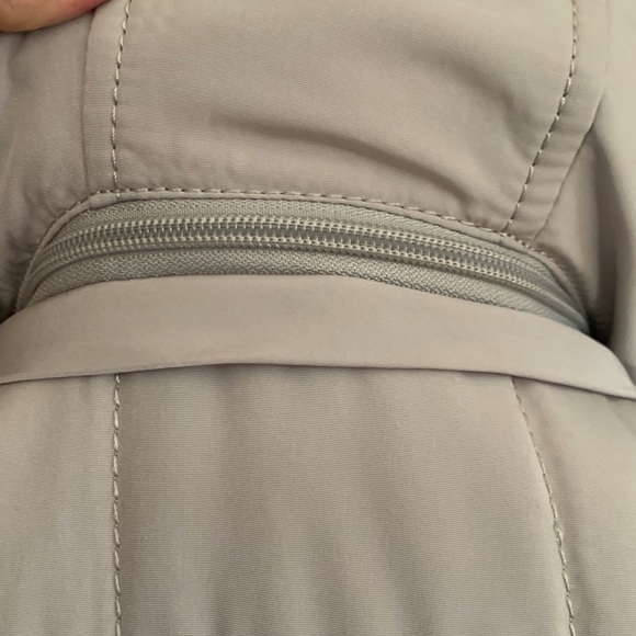 WOMEN’S CROFT & BARROW QUILTED WINTER COAT - SZ MEDIUM - Picture 15 of 16